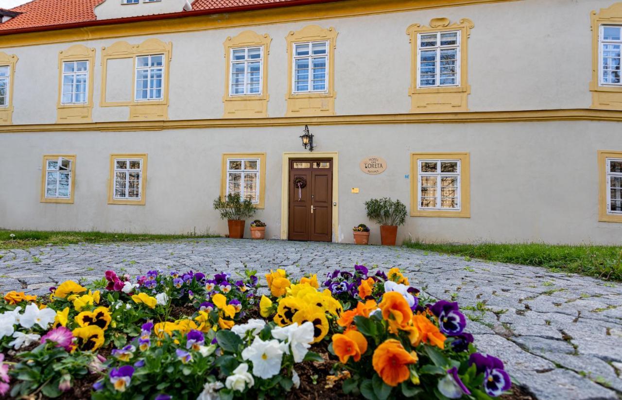 Loreta Hotel Prague Exterior photo