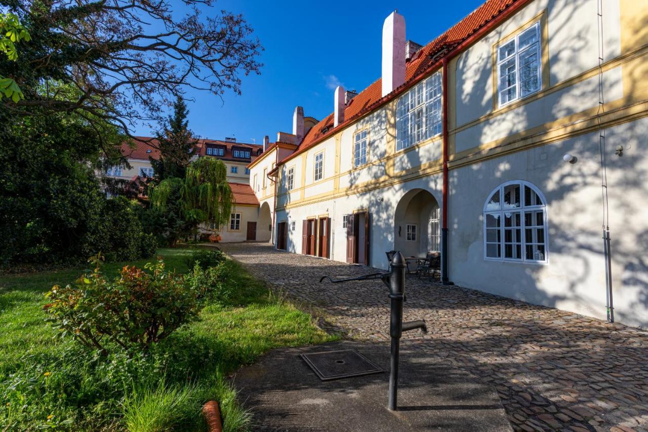 Loreta Hotel Prague Exterior photo