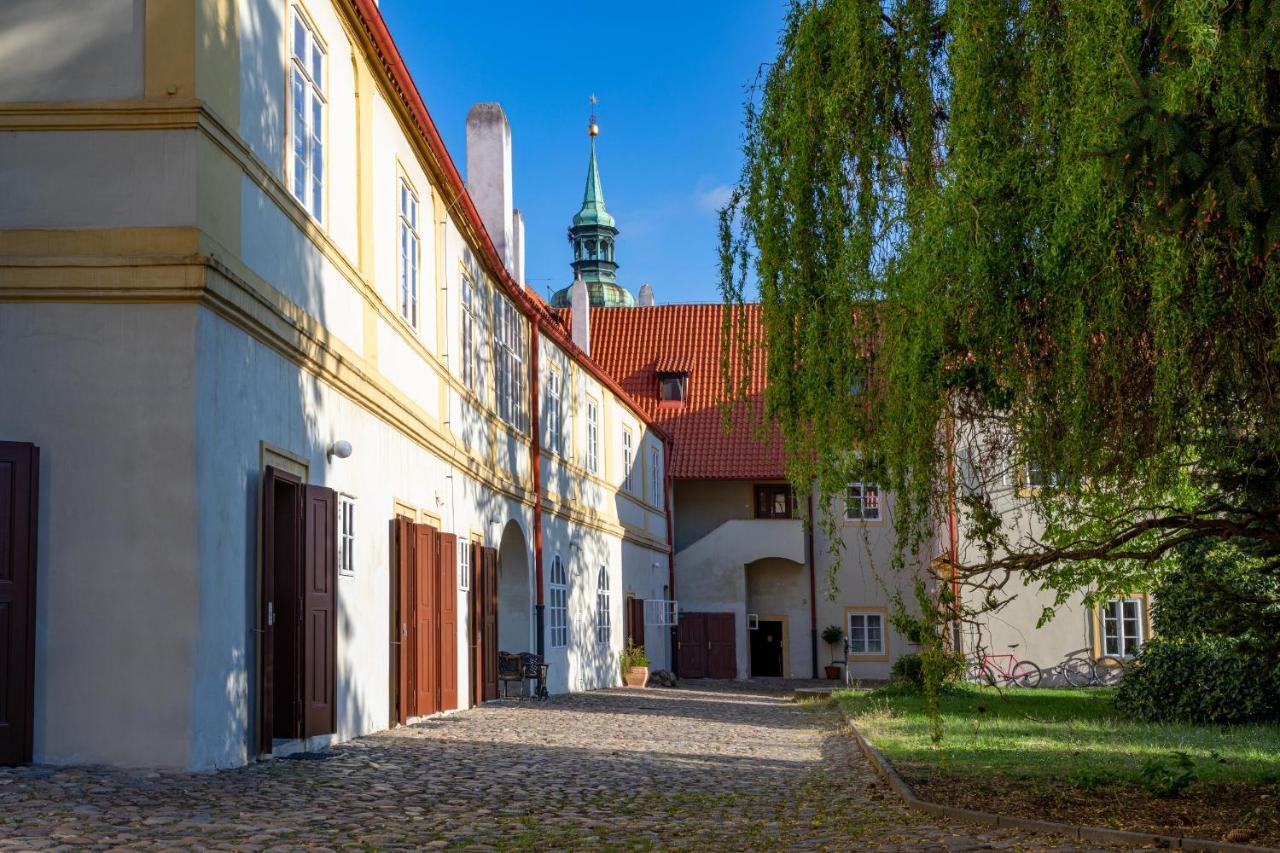 Loreta Hotel Prague Exterior photo